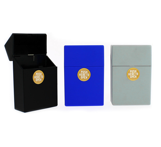 Rubber touch doosjes voor 20 zelfgemaakte sigaretten.