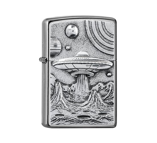 Zippo Alien Life aansteker met chrome satin afwerking en embleem van ruimteschip boven maanlandschap