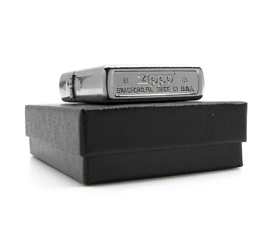 Both anniv zippo planeta box