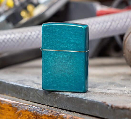 Candy teal iced zippo aansteker