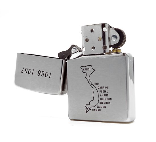 Chromen zippo hanoi open
