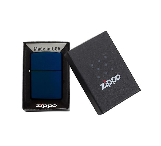 Doosje met de Navy blue matte van Zippo