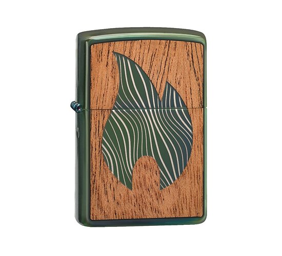 Zippo Woodchuck Flame regular aansteker met gepolijst donkergroene behuizing en een echt houten paneel met lasergegraveerde vlam