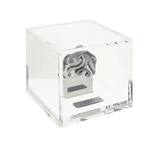 Octopus 3D Figurine zippo wordt geleverd met Plexiglas showcase