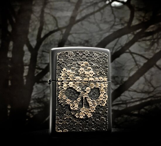 Skulls in skull zippo