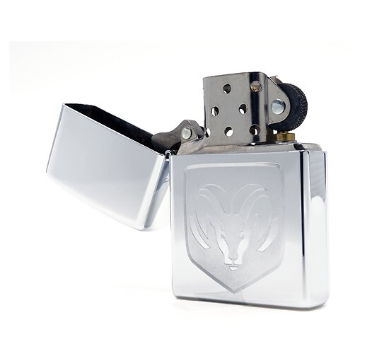 Zippo 2001 binnenkant dodge ram