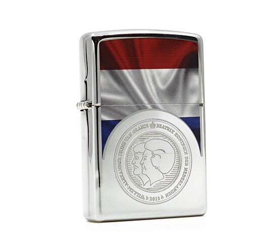 Zippo Beatrix & Willem gepolijste chrome aansteker met gravure van koningin Beatrix en koning Willem plus Nederlandse vlag print