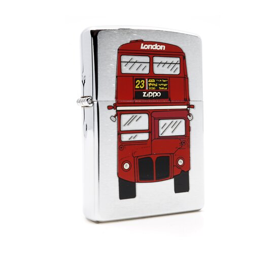 Zippo London Bus aansteker met chromen behuizing en rode dubbeldekker print uit 2004