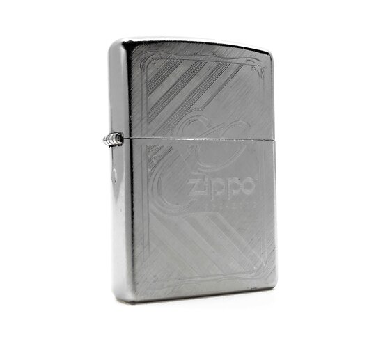 Zippo Planeta 80th anniv regular aansteker met geborstelde chrome afwerking en 80 jaar gravure