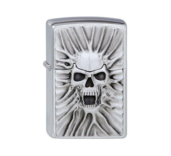 Zippo Scream of Sand emblem met chrome geborstelde afwerking en opvallend reliëf van uitgezakte schedel