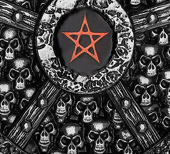 Zippo Skull pentagram in hoge details