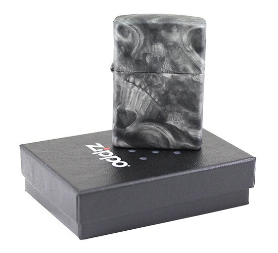 Zippo aansteker met smooth feeling en skull patroon