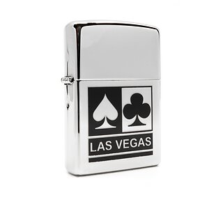 Zippo Spade & club aansteker met zwart-wit aas en klaver motief en Las Vegas tekst op gepolijste chrome afwerking