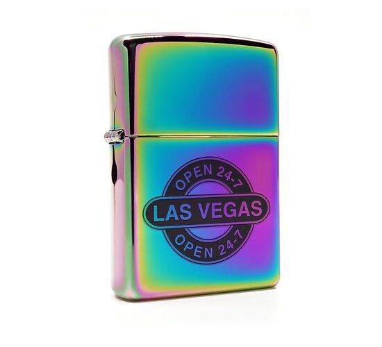 Zippo Spectrum Las Vegas met glanzende gepolijste afwerking en zwarte 'Open 24-7, Las Vegas' print