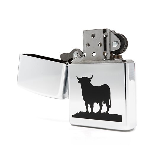 Zippo tauro 2003 open inside