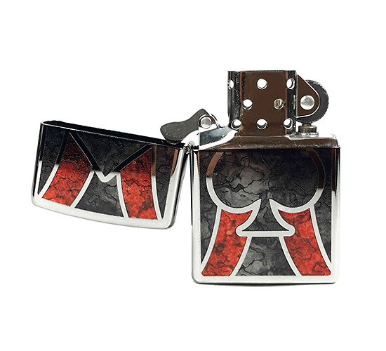 Zippo met schoppen design met fusion techniek
